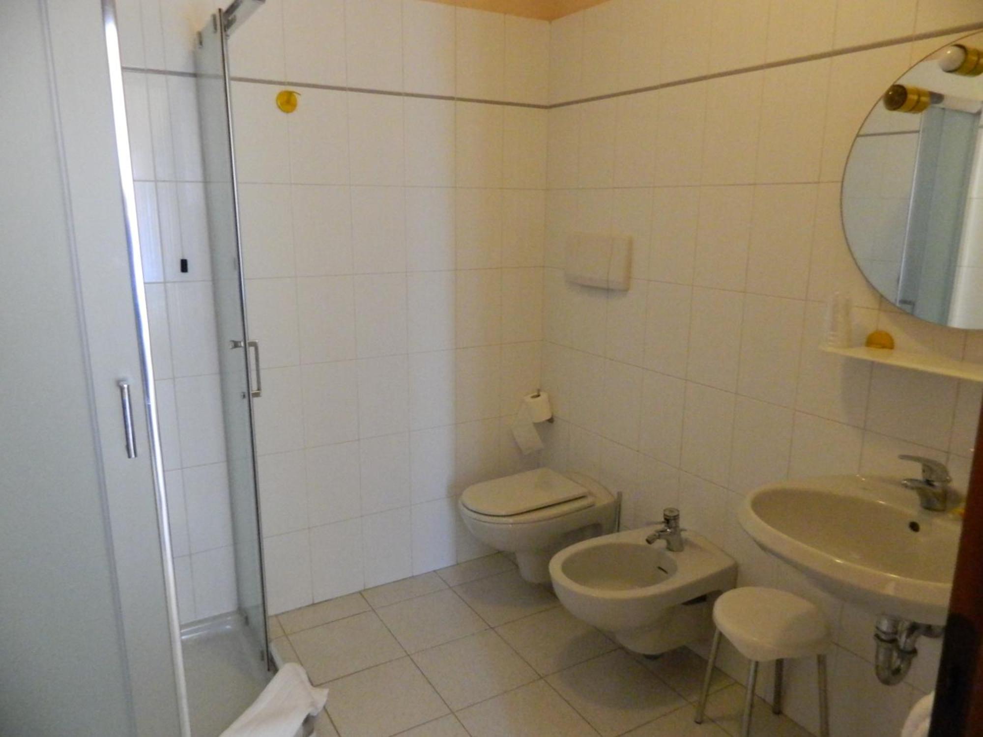 Albergo Michieletto Valmorea Экстерьер фото
