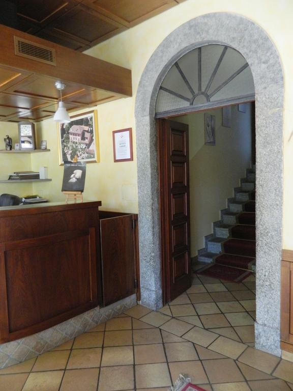Albergo Michieletto Valmorea Экстерьер фото