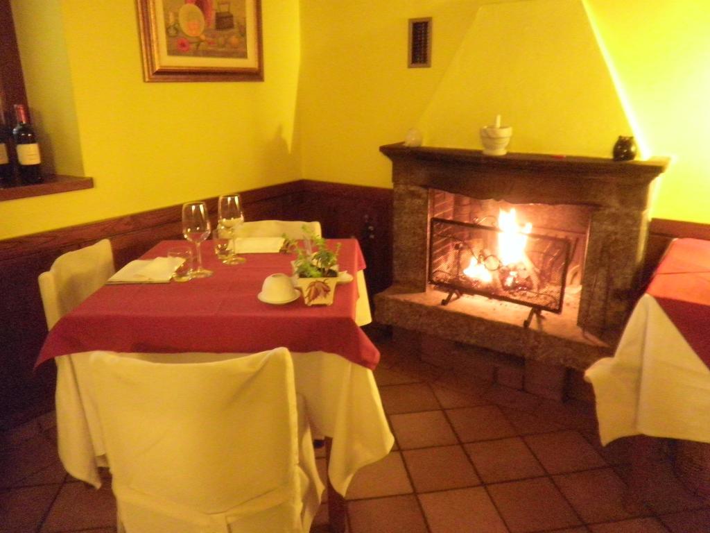 Albergo Michieletto Valmorea Экстерьер фото