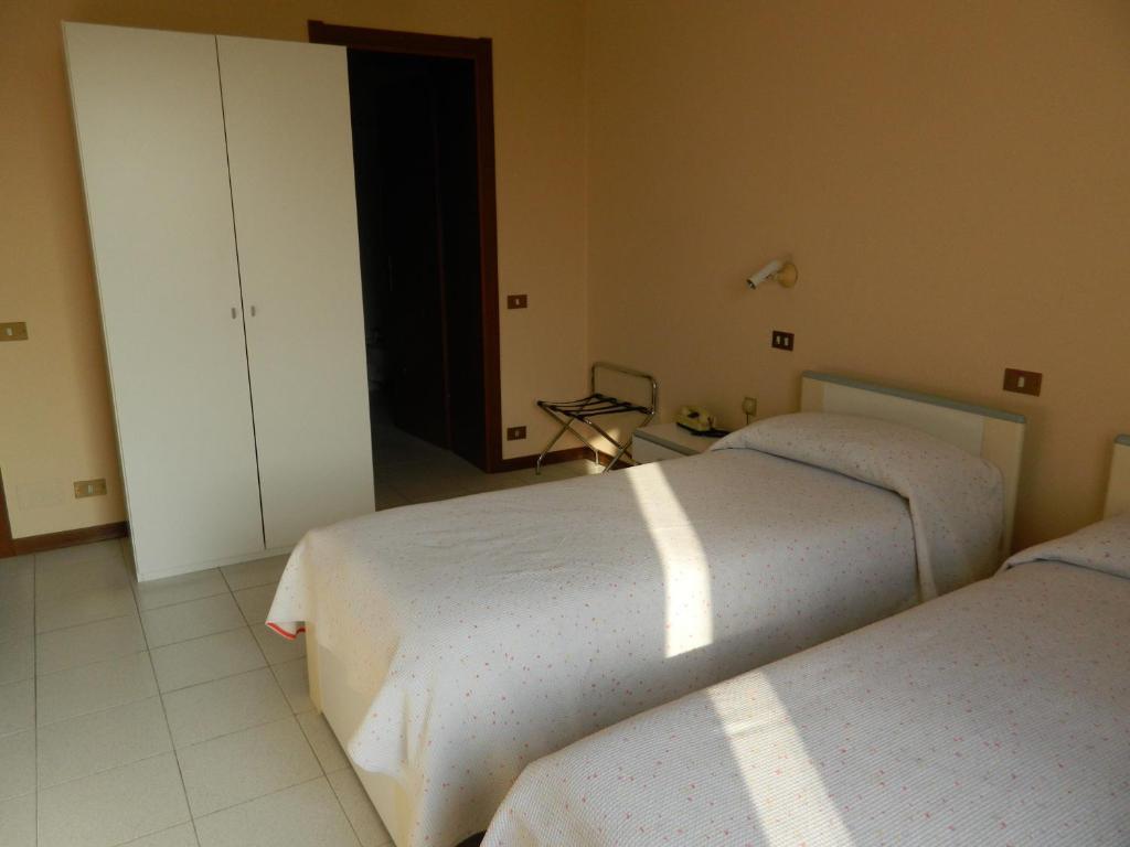 Albergo Michieletto Valmorea Экстерьер фото